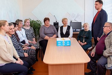 Депутаты встречаются с учителями